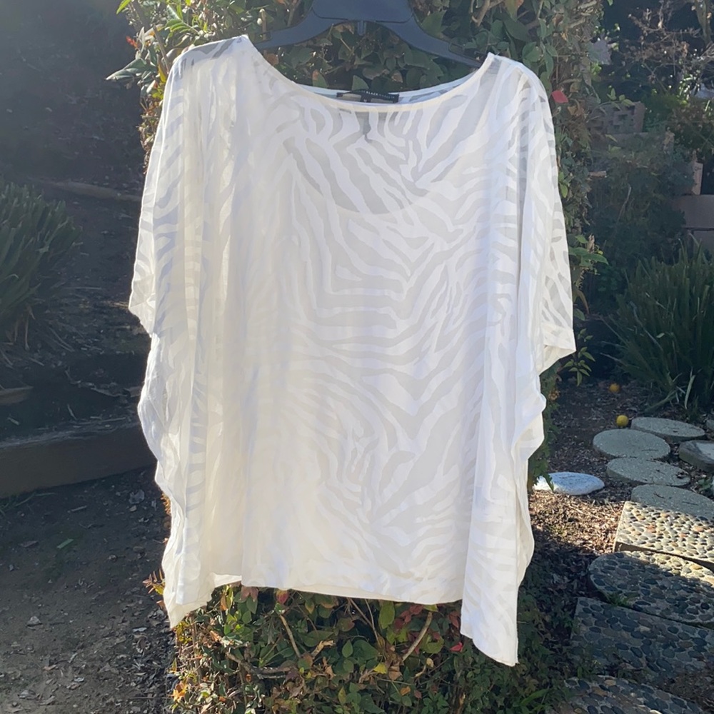 EUC White House Black Market Top with Tank Size M